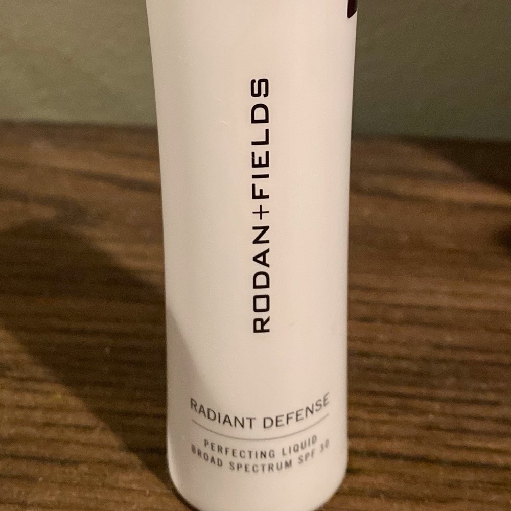 Rodan & Fields Radiant Defense    Shell/1